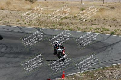 media/Apr-20-2025-AHRMA (Sun) [[393a79c373]]/Race/Group 10/Turn 4b/